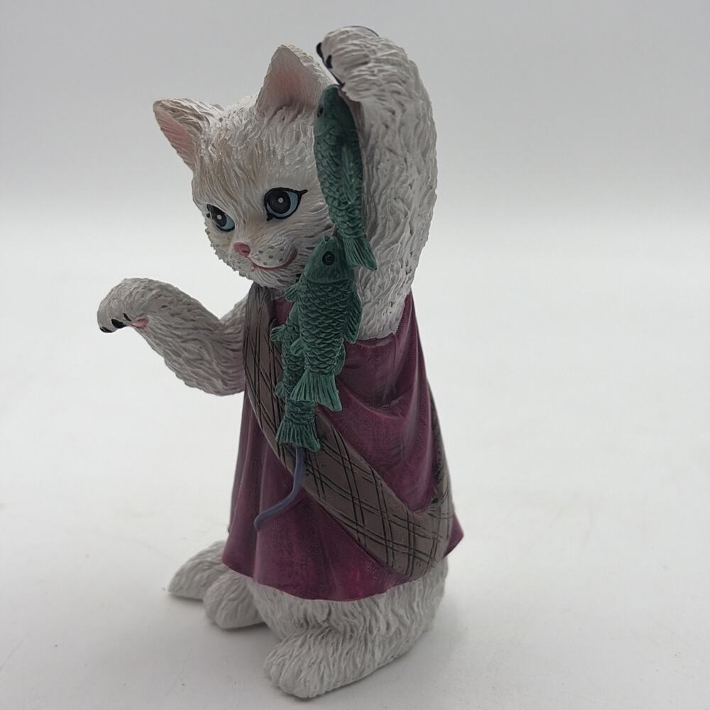 Hawthorne Village Purr-fect Christmas Pageant Cat Figurine DEVOTED FISHERMAN